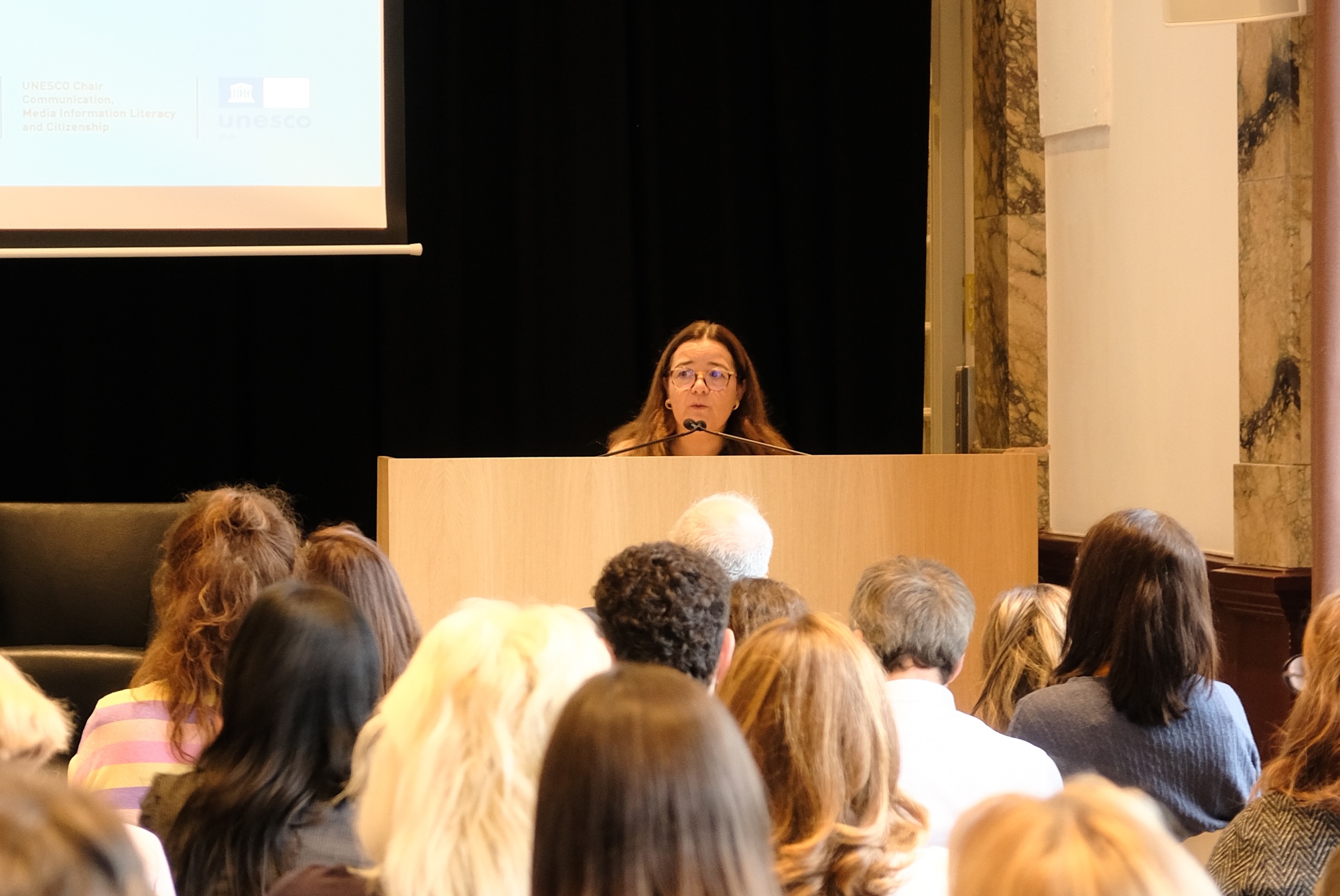 Educação digital: Titular da Cátedra UNESCO da ESCS convidada como oradora principal em conferência europeia